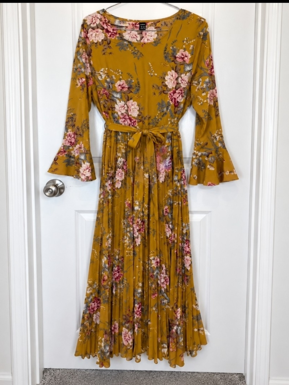 Womens XL Mustard Floral Pleated Maxi Dress Bell Sleeve Boho